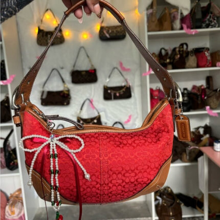 VINTAGEFIND™ y2k coach soho hobo red jacquard shoulder bag 🍒
