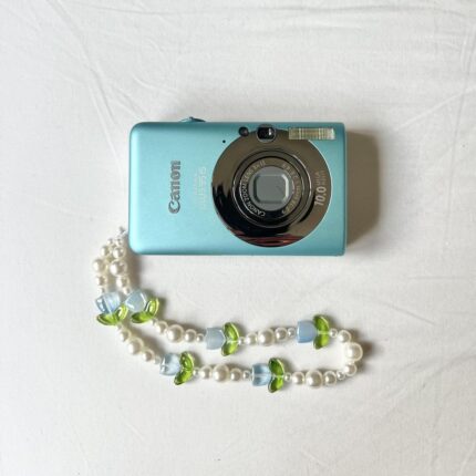 VINTAGEFIND™ canon ixus 95is 10mp blue digital camera