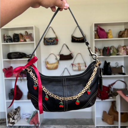 VINTAGEFIND™ y2k coach soho hobo black shoulder bag 🍒🍒